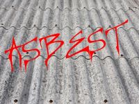 asbest-3-iStock_000005335253XSmall